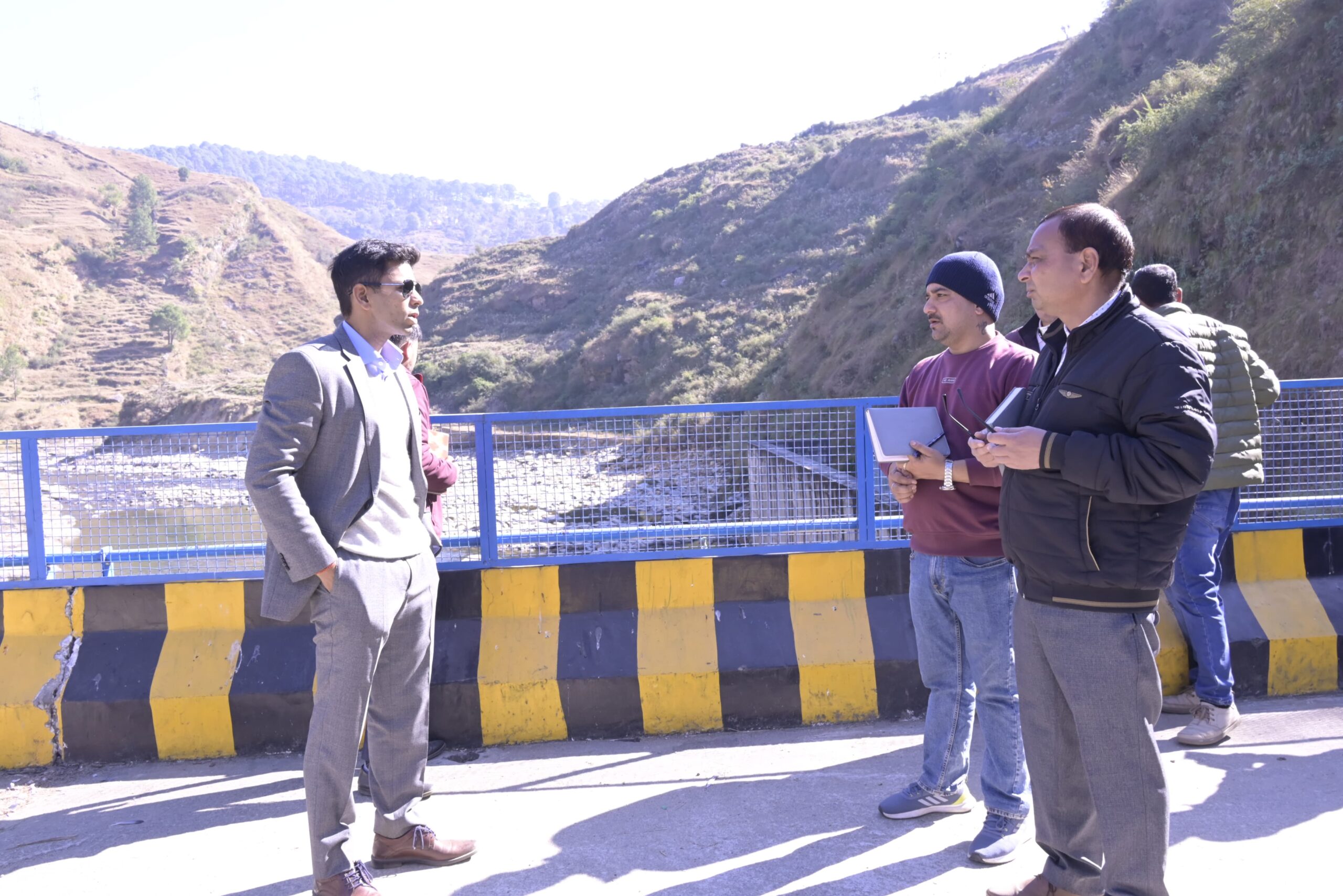 जिलाधिकारी अंशुल सिंह ने राम प्रसाद टम्टा कोसी बैराज का किया स्थलीय निरीक्षण, पर्यटन संभावनाओं पर किया मंथन