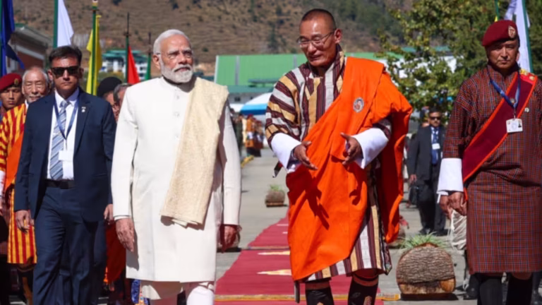 BREAKING NEWS-‘दिल्ली धमाके से दिल भारी है…’ भूटान में पीएम मोदी का भावुक बयान, बोले– दोषियों को छोड़ा नहीं जाएगा!