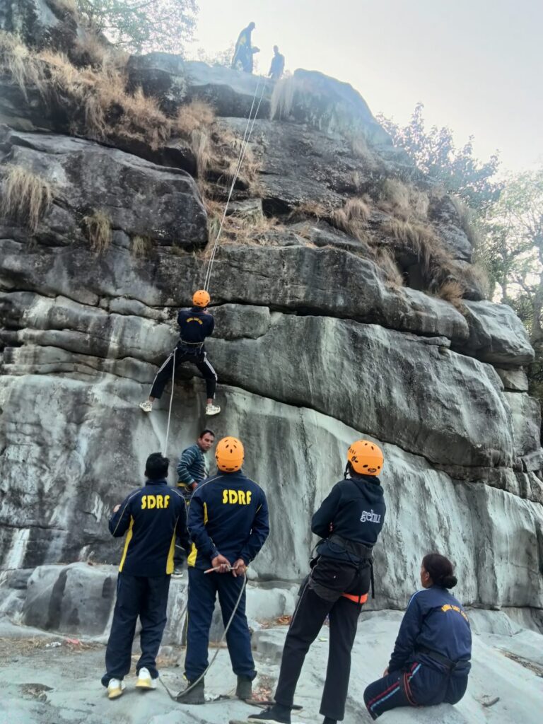 आपदा मित्र योजना के अंतर्गत एनसीसी कैडेट्स का 07 दिवसीय प्रशिक्षण कार्यक्रम