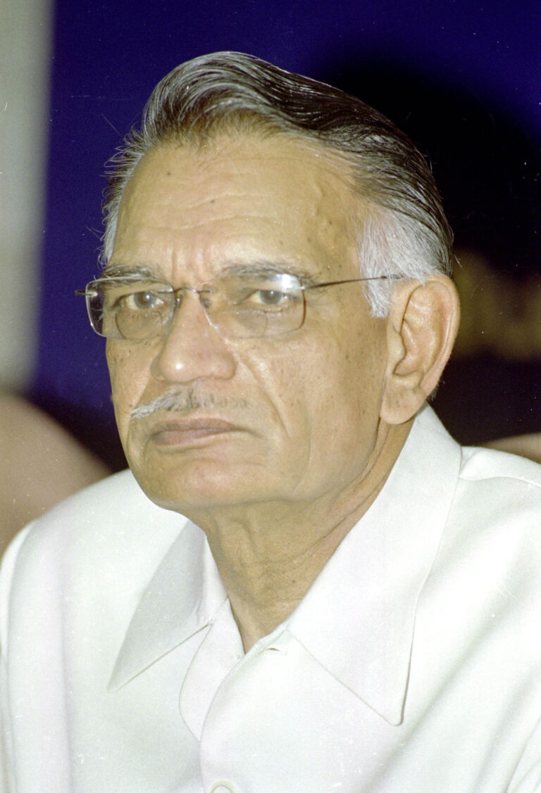 Shivraj Patil Demise: पूर्व गृह मंत्री शिवराज पाटिल का निधन, राजनीतिक जगत में शोक की लहर