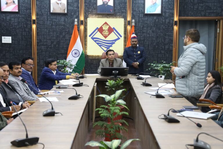 ग्रीन बिल्डिंग निर्माण में देरी पर सख्त हुए डीएम सविन बंसल, जून 2026 तक हर हाल में पूर्ण करने का अल्टीमेटम