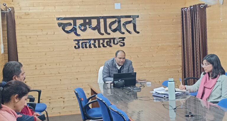 चम्पावत में घरेलू गैस सिलेंडर ₹950 में ही उपलब्ध, ओवररेटिंग की खबरें भ्रामक: जिला प्रशासन