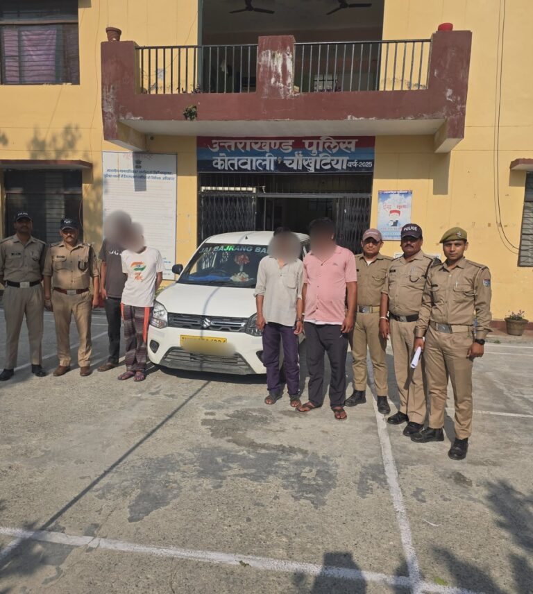 चौखुटिया पुलिस की कार्रवाई: नशे में वाहन चलाने और उत्पात मचाने के आरोप में चार गिरफ्तार