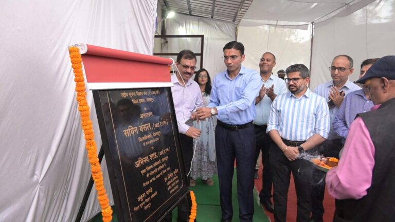 जिलाधिकारी ने किया देहरादून एनआईसी कार्यालय के आधुनिक परिसर का उद्घाटन