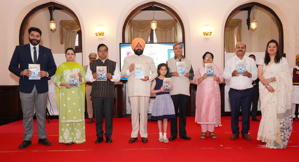 राज्यपाल ने ‘अतीत से वर्तमान तक: नैनीताल का सफर’ पुस्तक और AI Heritage & Tourism App का किया लोकार्पण