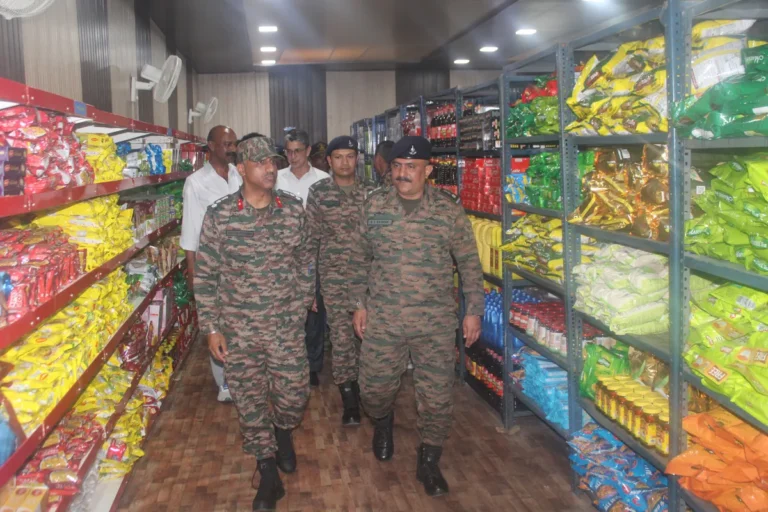 चंपावत में पूर्व सैनिक कैंटीन का उद्घाटन: तीन युद्धों में शामिल रहे सैनिक ने किया शुभारंभ
