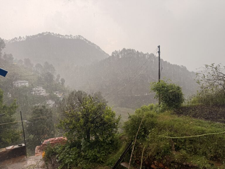 मौसम विज्ञान केंद्र के पूर्वानुमान पर लगी मुहर, बागेश्वर जनपद में ओलावृष्टि के साथ झमाझम बारिश