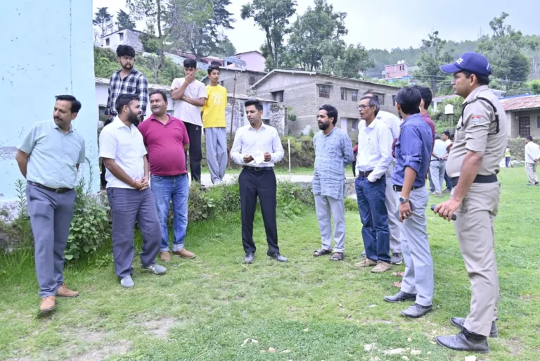 मुख्यमंत्री के अल्मोड़ा दौरे की तैयारियों का निरीक्षण