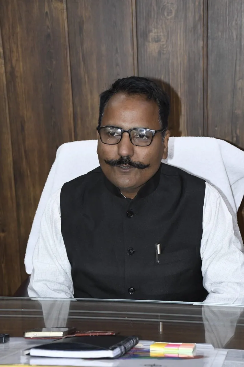 नैनीताल में निजी स्कूलों की मनमानी फीस पर लगाम, जिलाधिकारी के निर्देश पर मुख्य शिक्षा अधिकारी ने जारी किए आदेश
