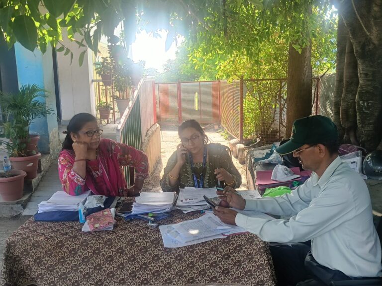 हरकपुर क्वीरा (लक्ष्मी विहार) प्राथमिक विद्यालय में एसआईआर अभियान को मिली रफ्तार, बीएलओ सीमा पंत, मीना किरोला और उपाध्यक्ष हरीश भट्ट ने संभाली जिम्मेदारी